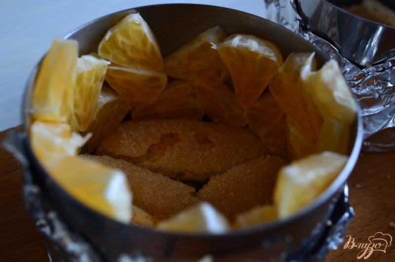 Фото приготовление рецепта: Тирамису с кусочками мандарина шаг №7