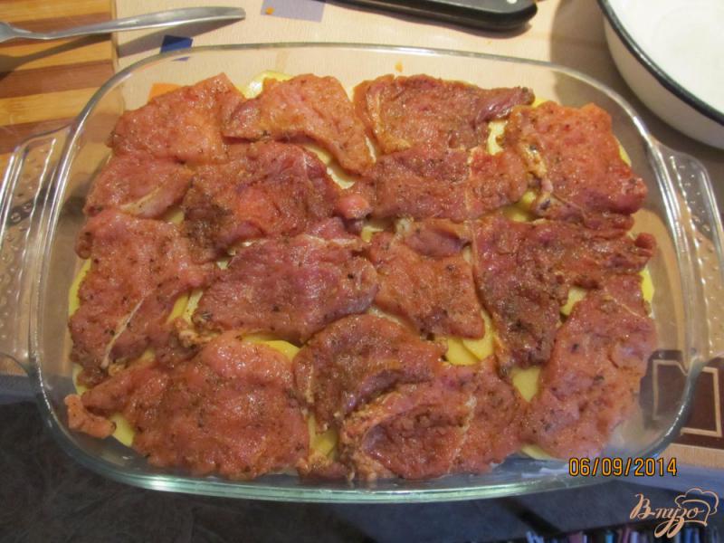 Фото приготовление рецепта: Картофель с мясом по-французски шаг №7