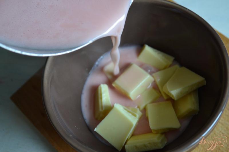 Фото приготовление рецепта: Печенье Макарон  со вкусом жевательной резинки шаг №7
