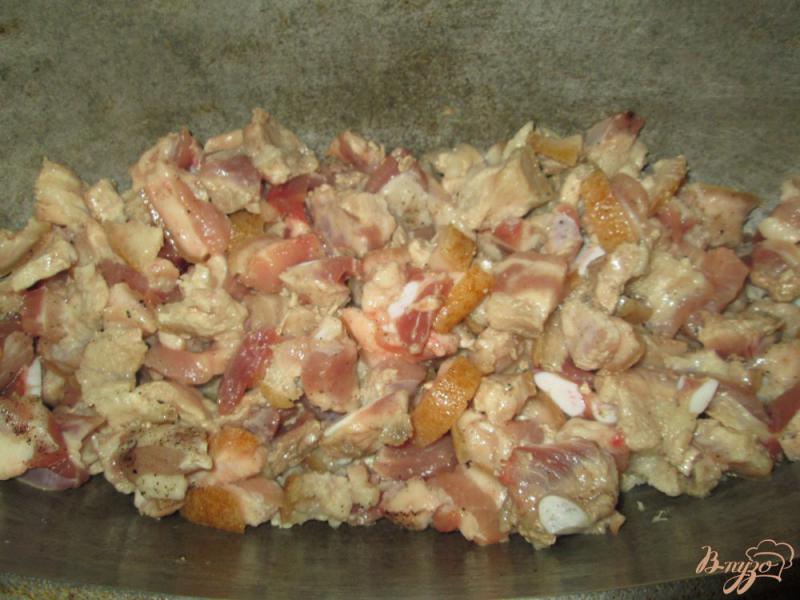 Фото приготовление рецепта: Азу из свинины с маринованными огурчиками шаг №1