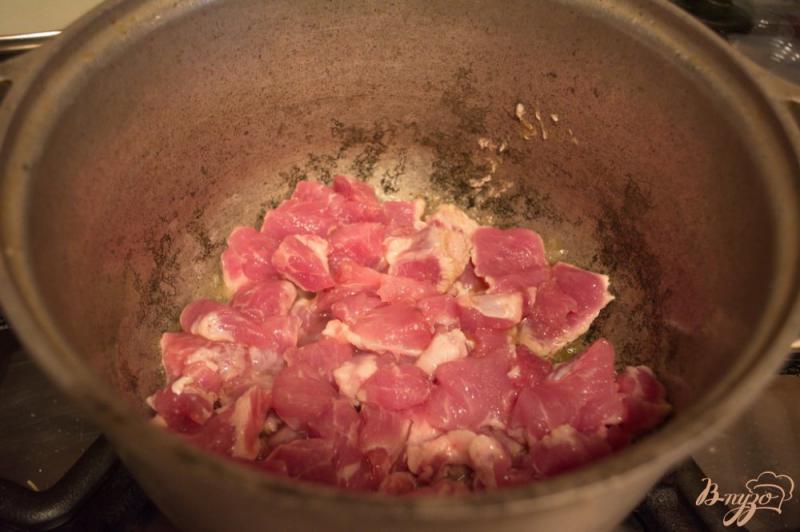 Фото приготовление рецепта: Галушки с мясом и картошкой шаг №4