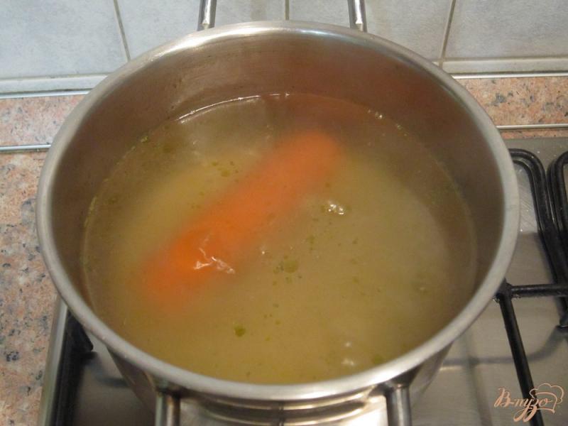 Фото приготовление рецепта: Суп-пюре с картофелем и сельдереем шаг №5