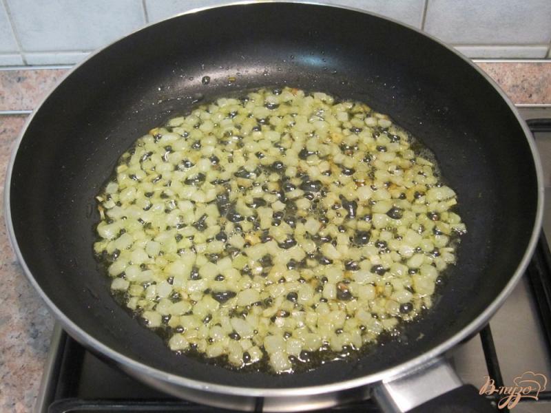 Фото приготовление рецепта: Суп-пюре с картофелем и сельдереем шаг №4