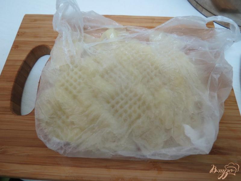 Фото приготовление рецепта: Шницель из капусты с грибной подливой шаг №8