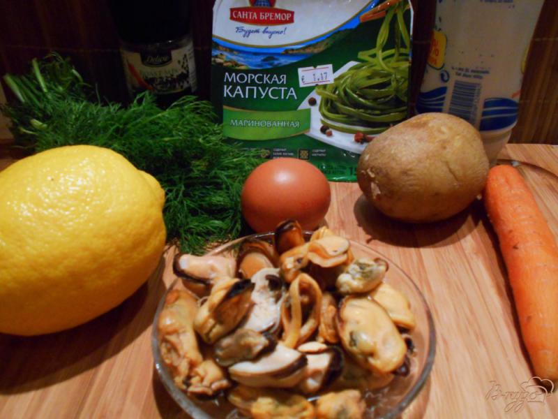 Фото приготовление рецепта: Салат из морской капусты с мидиями шаг №1