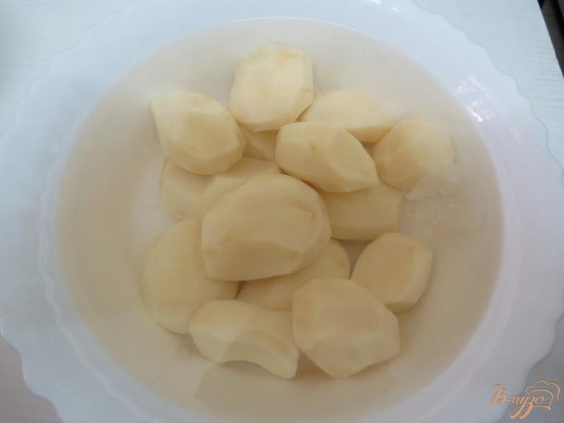 Фото приготовление рецепта: Картофельные зразы с куринной грудинкой шаг №1