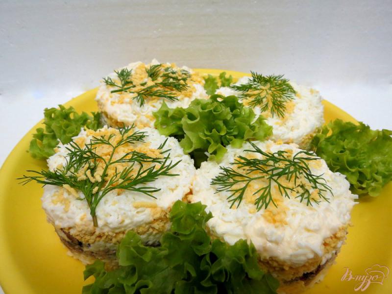 Фото приготовление рецепта: Салат мимоза порционный шаг №11
