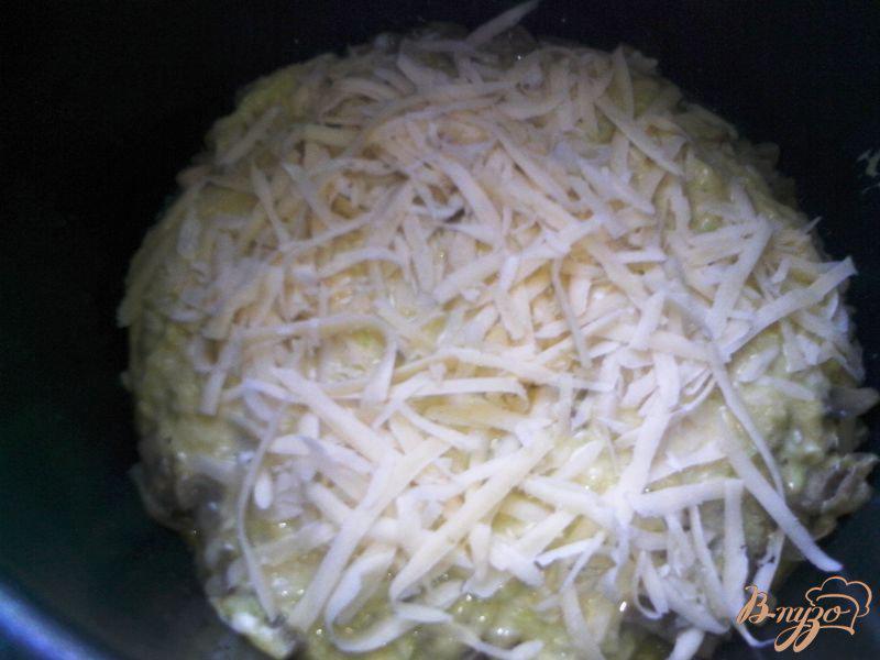 Фото приготовление рецепта: Запеканка из кабачков с грибами в мультиварке-скороварке шаг №6