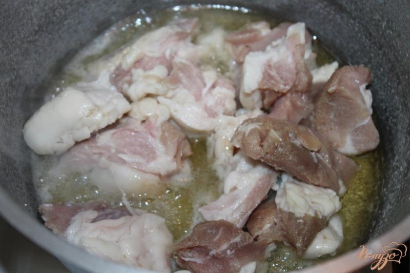 Фото приготовление рецепта: Шурпа по - домашнему со свининой и аджикой шаг №2