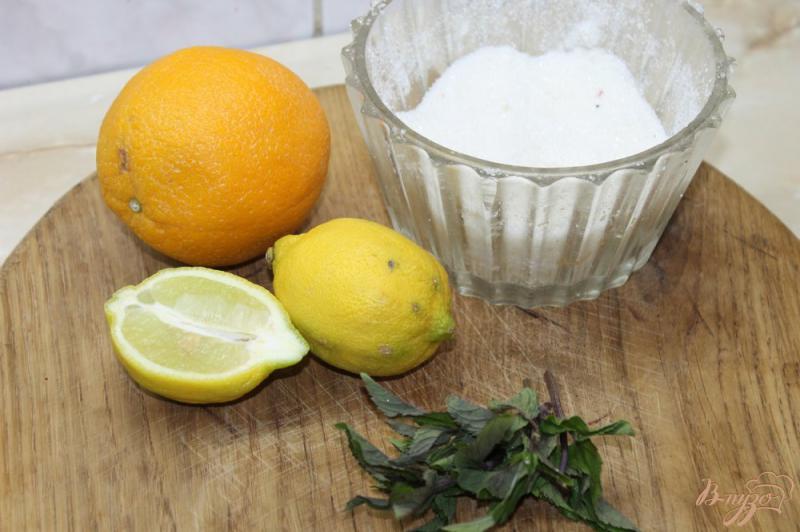 Фото приготовление рецепта: Лимонад с мятой и апельсином шаг №1